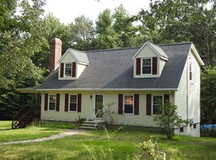 95 Monroe St, Douglas, MA 01516