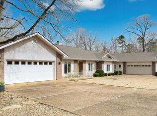 1 Magellan Cir, Hot Springs, AR 71909