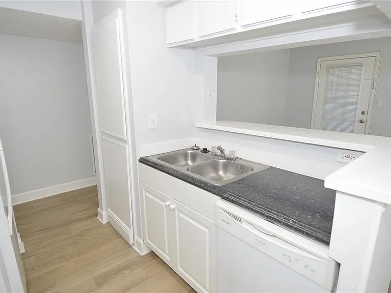 8758 Mallard Reserve Dr #101 — Photo 8