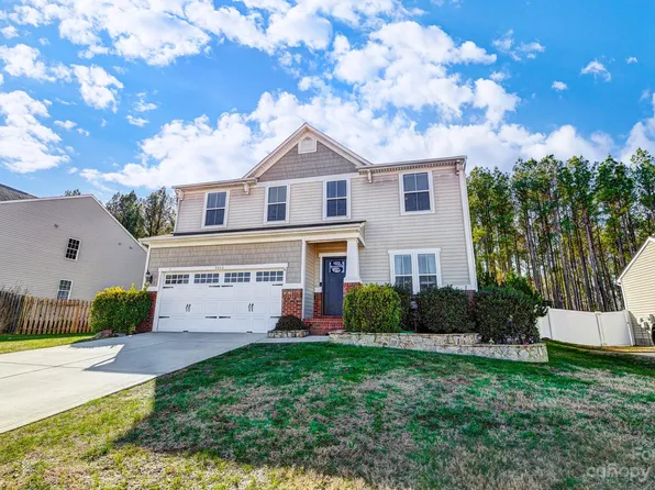 3042 Rhododendron Pl, Lake Wylie, SC 29710