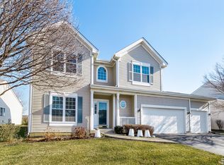 457 Raintree Dr, Oswego, IL 60543