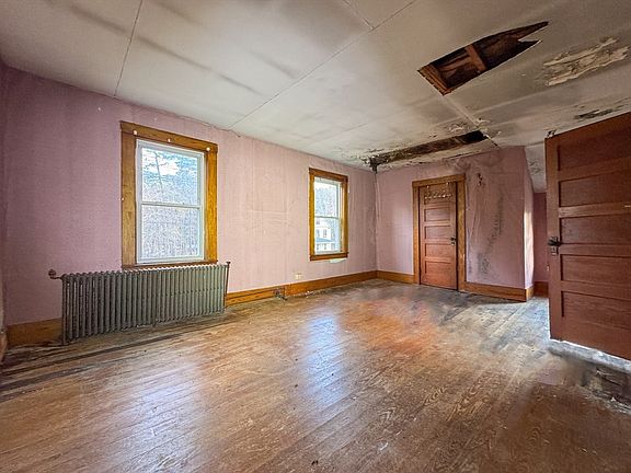 4th image of 53 Miller St