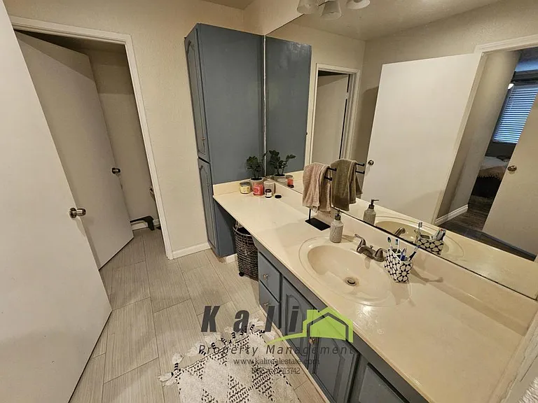 2920 Briarwood Rd #F5 — Photo 16