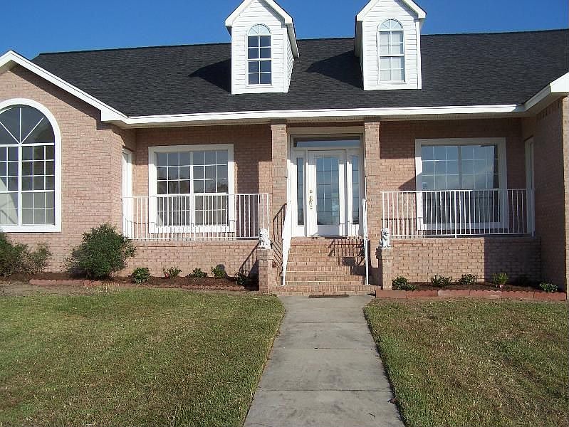 1st image of 11100 Julie Dr