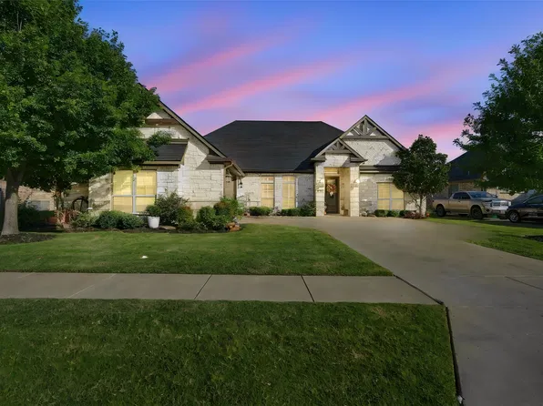 105 Piper Pkwy, Waxahachie, TX 75165