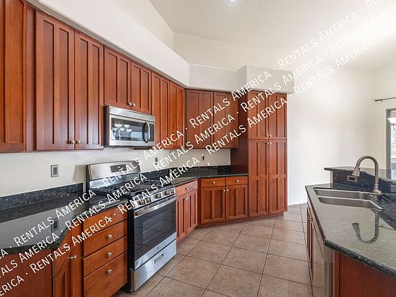 5th image of 14024 E Fairway Bluff Ct