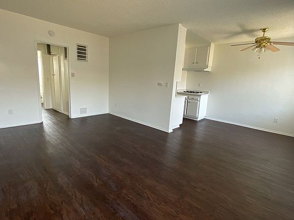 2nd image of 120 E Chestnut St #26d87d35c