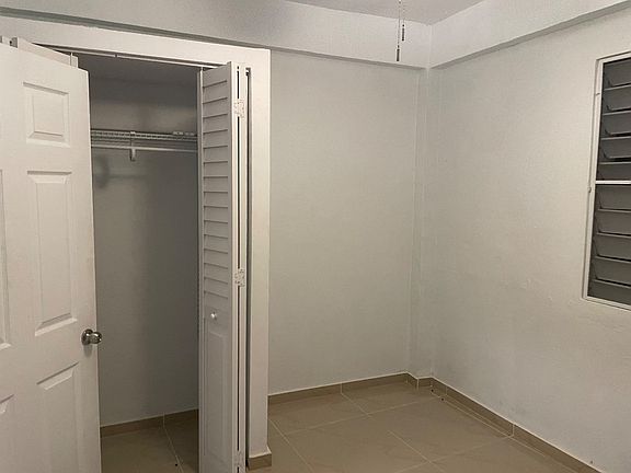 Unit Photo