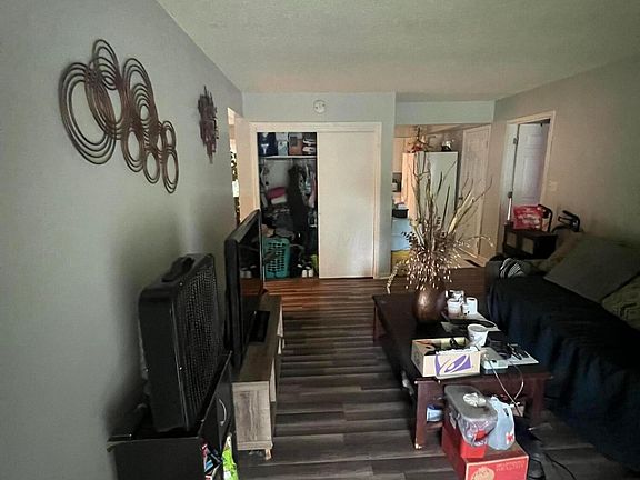 2nd image of 4711 Dundee Ave