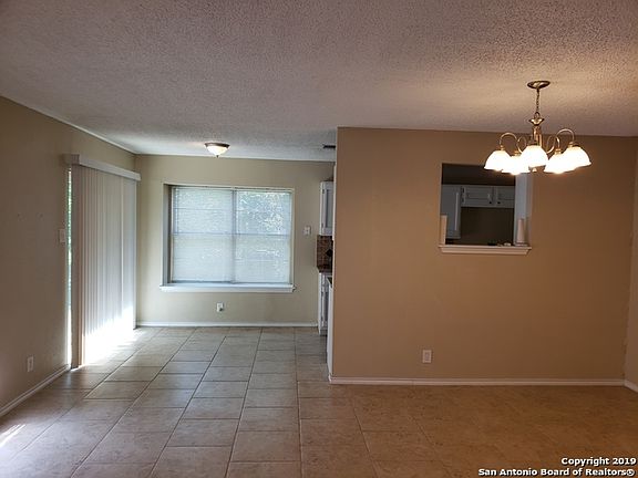 5th image of 1043 Honey Tree St