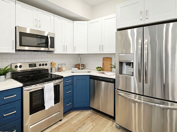4th image of 1535 N 6th St #C105