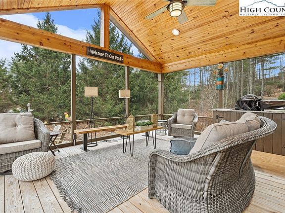 4th image of 560 Falcon Ridge Drive