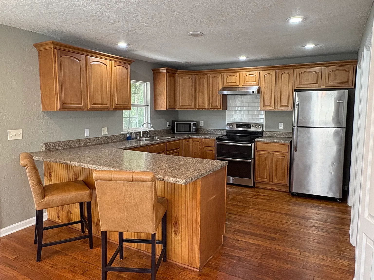 2 bed, 1321 sqft, $1,600 — Photo 4