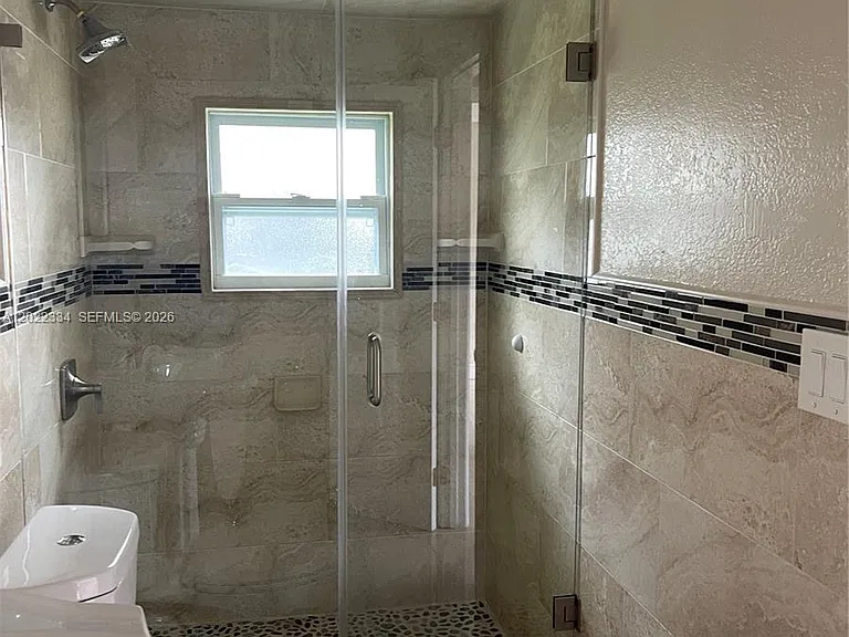 4617 Navarre Ave #B — Photo 7