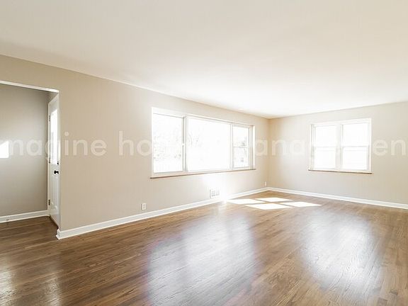 4th image of 4105 Paxton Woods Dr Unit 2