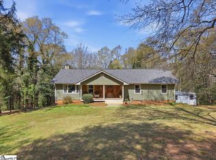 90 Southwood Dr, Greenville, SC 29605