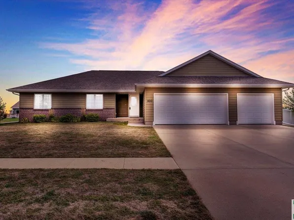 800 Park Ridge Pl, Moville, IA 51039