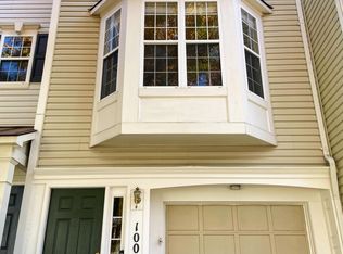 10053 Moxleys Ford Ln, Bristow, VA 20136