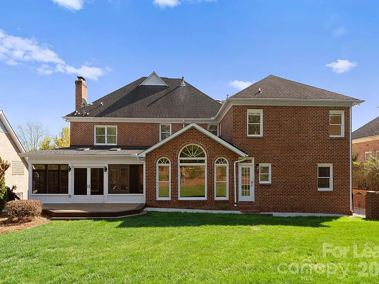 2134 Glade Hill Rd — Photo 3