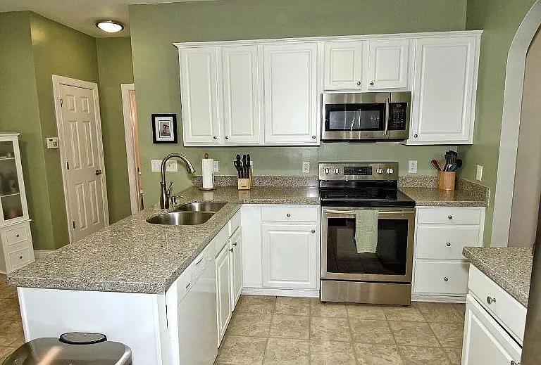 305 Caraway Ln — Photo 11