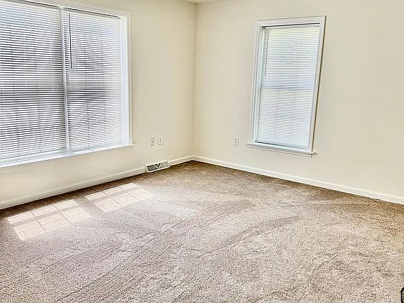 5th image of 24386 Canal Dr