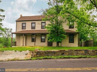 2 Creek Rd, Chalfont, PA 18914