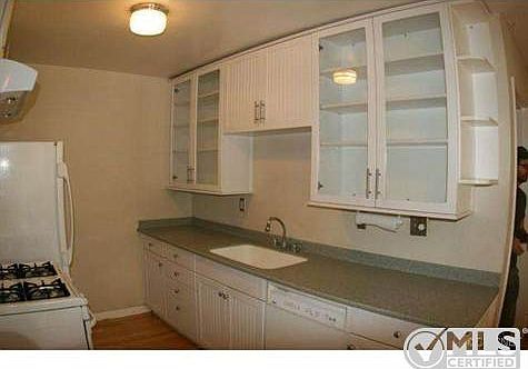 4th image of 4252 Fair Ave Unit 24