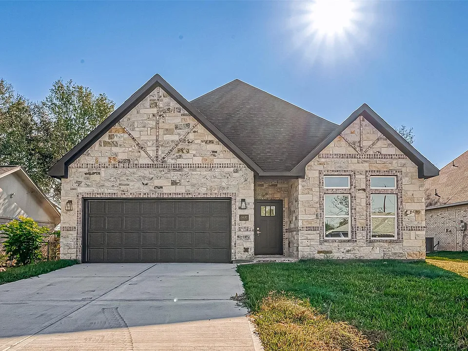 3635 Needville Ave