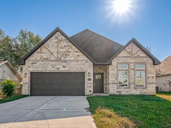 3635 Needville Ave, Needville, TX 77461