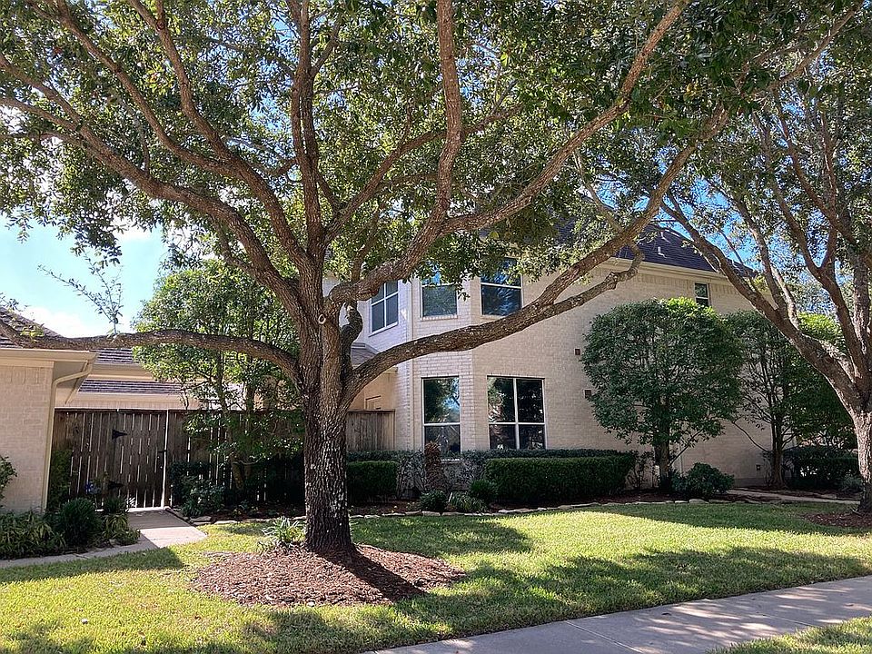 2nd image of 2810 Covebrook Ct
