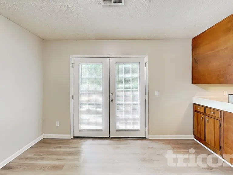 2224 Clinchfield Ct — Photo 4