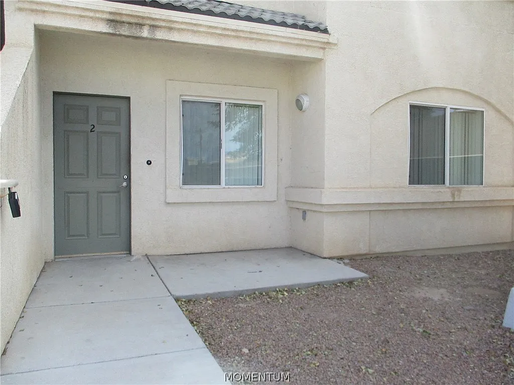 2 bed, 2.0 bath, 900 sqft, $1,100 — Photo 1