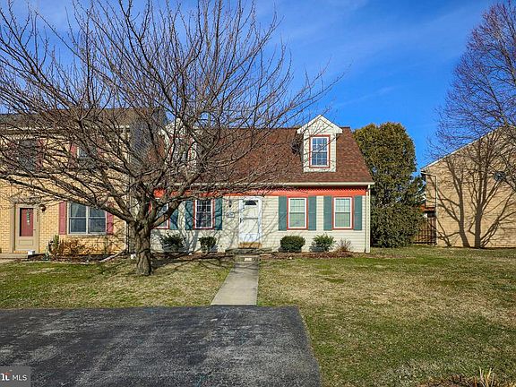 3rd image of 2613 Northfield Dr