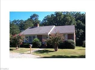 2070 Pleasant Ridge Rd, Greensboro, NC 27410