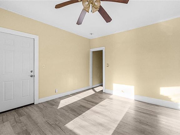 5th image of 61 Stanwood St
