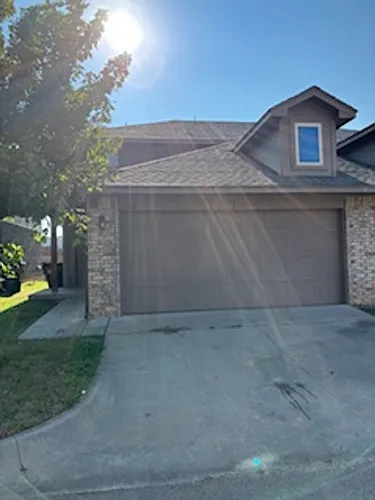 Moore Two Story Duplex Photo 1