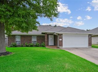 1208 Markham Ln, College Station, TX 77845