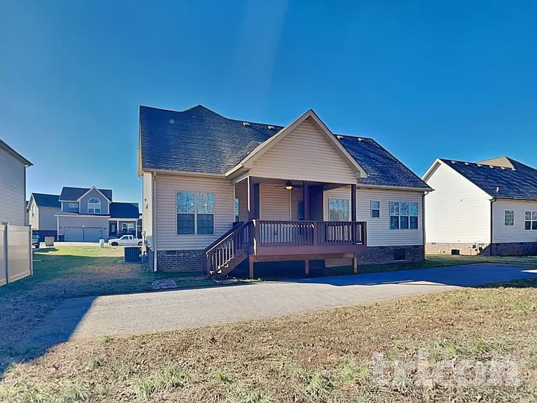 364 Preakness Cir — Photo 17
