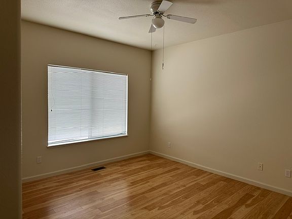 4th image of 1479 Hussman Ave