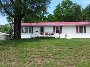 210 E Franklin St, Havana, IL 62644