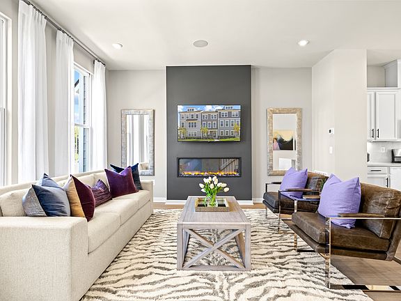 4th image of 1707 Autumn Maple Leaf Dr