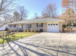 224 Homestead Dr, Colonial Heights, VA 23834