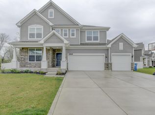 11429 Clyde Dr, Winfield, IN 46307