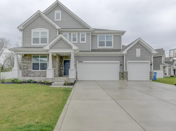 11429 Clyde Dr, Winfield, IN 46307