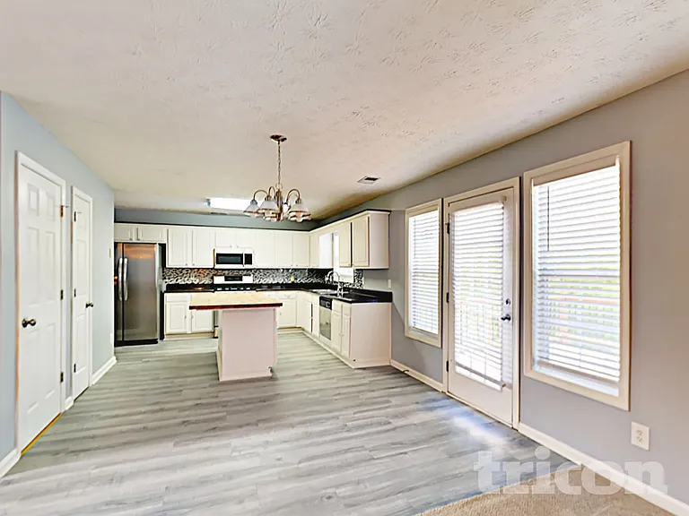 268 Lakeview Pl — Photo 7