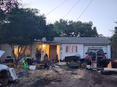 722 Meadow Ave, Roseburg, OR, 97470