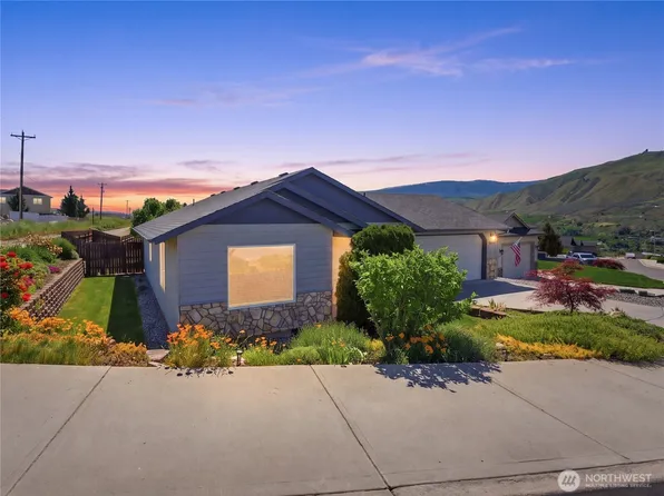 573 S James Avenue, East Wenatchee, WA 98802