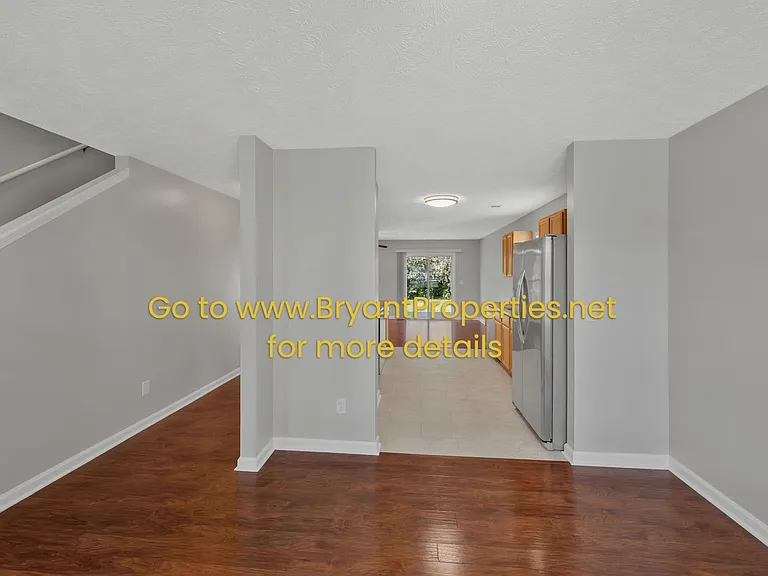 2872 Creekbend Dr — Photo 7