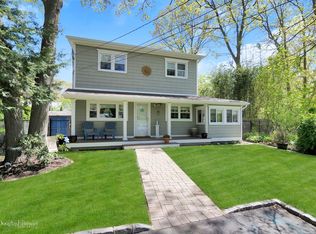 127 McCarthy Ln, Great River, NY 11739