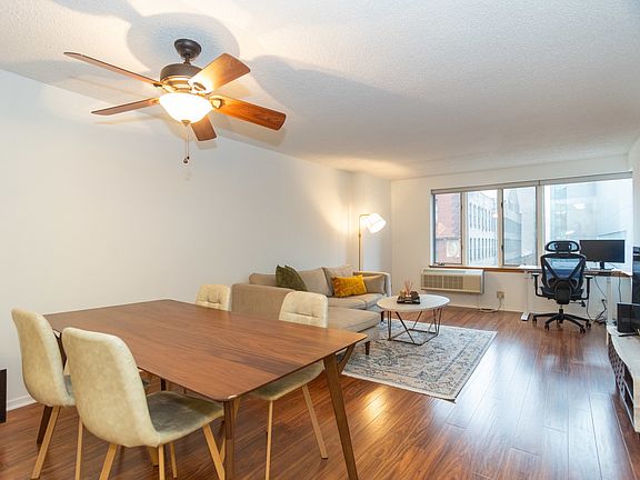 4th image of 801 S Plymouth Ct APT 813